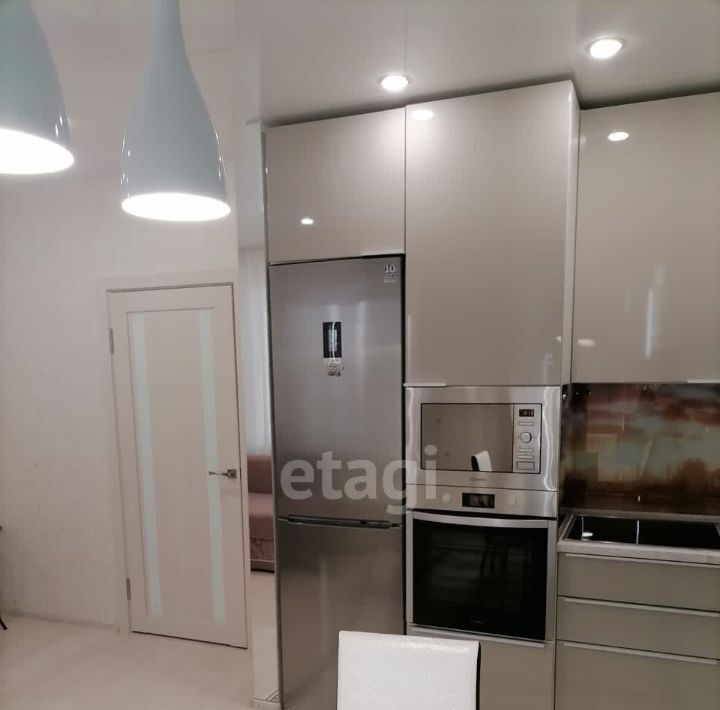 квартира г Тюмень р-н Центральный ул Мельникайте 36к/2 фото 6