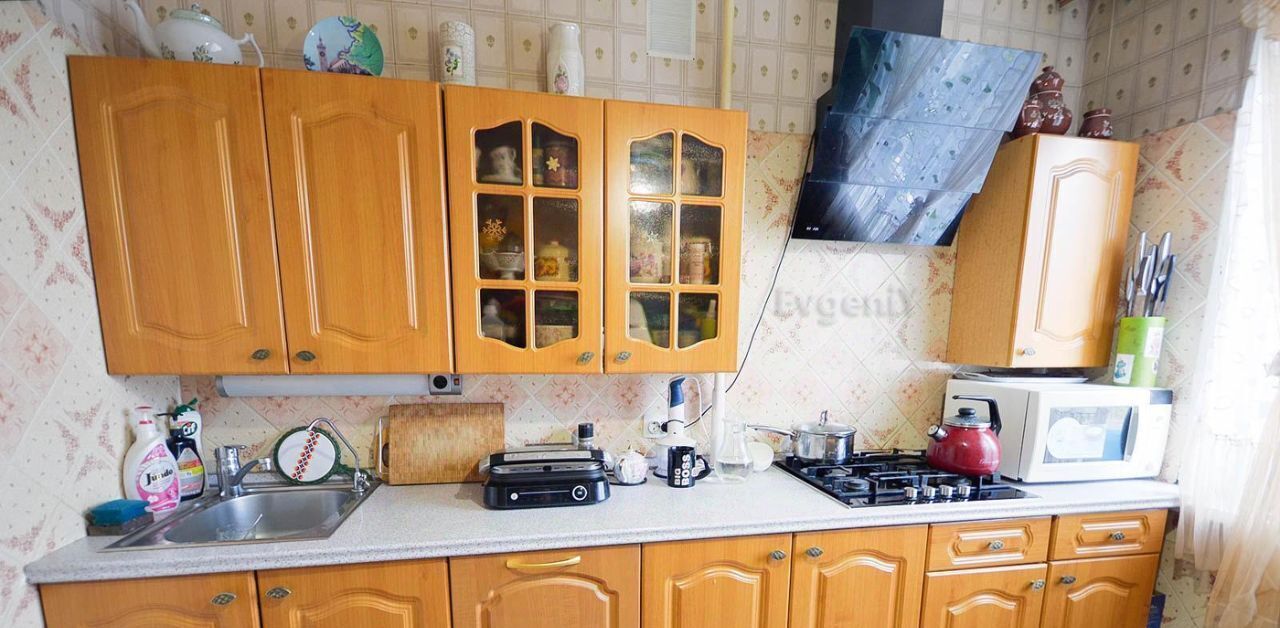 квартира г Саратов р-н Ленинский ул им Чемодурова В.И. 8а фото 3