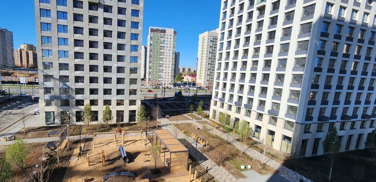 квартира г Омск р-н Кировский ул. Б. Г. Шаронова, 9 фото 8
