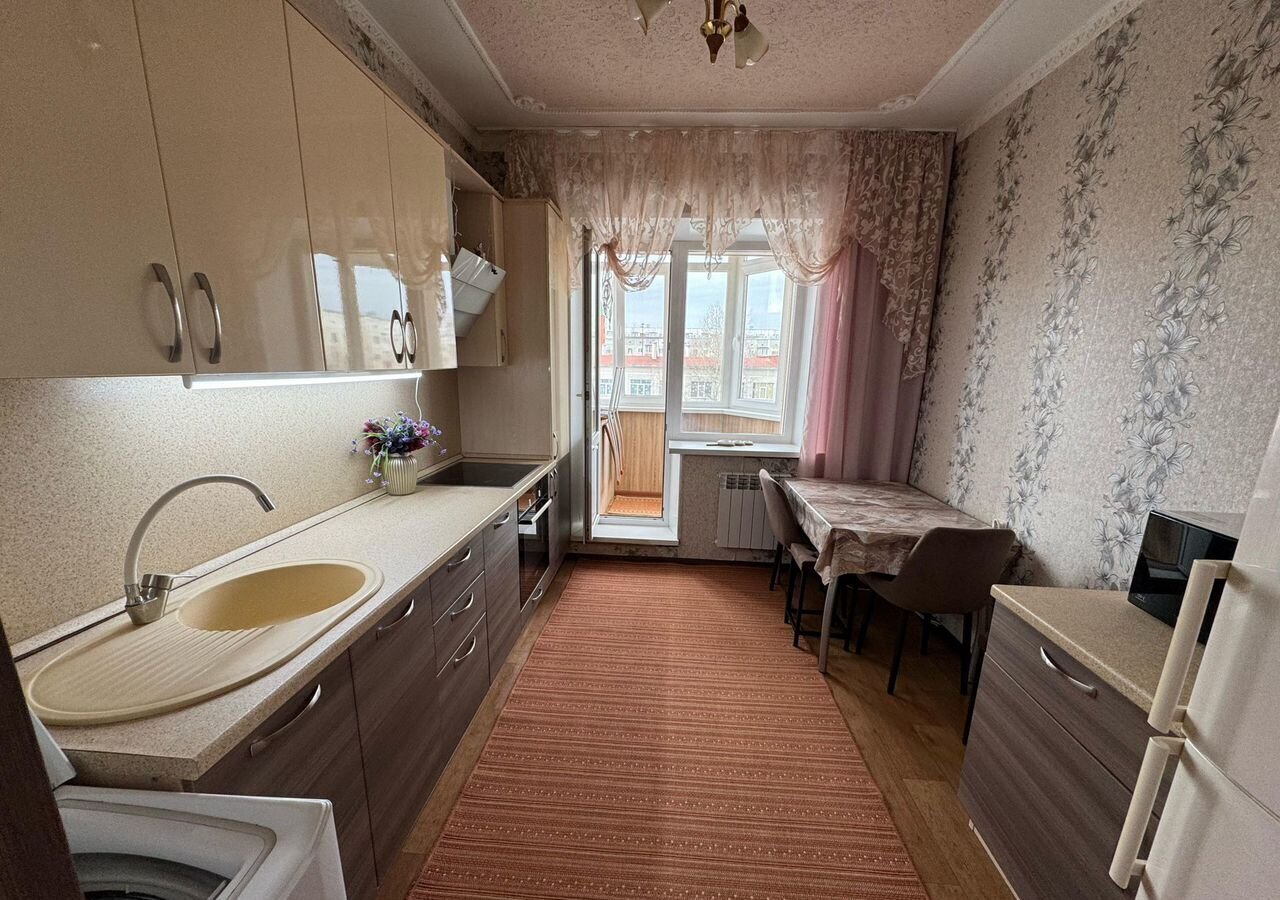 квартира г Сургут р-н Центральный пр-кт Ленина 13 Тюменская обл. фото 4
