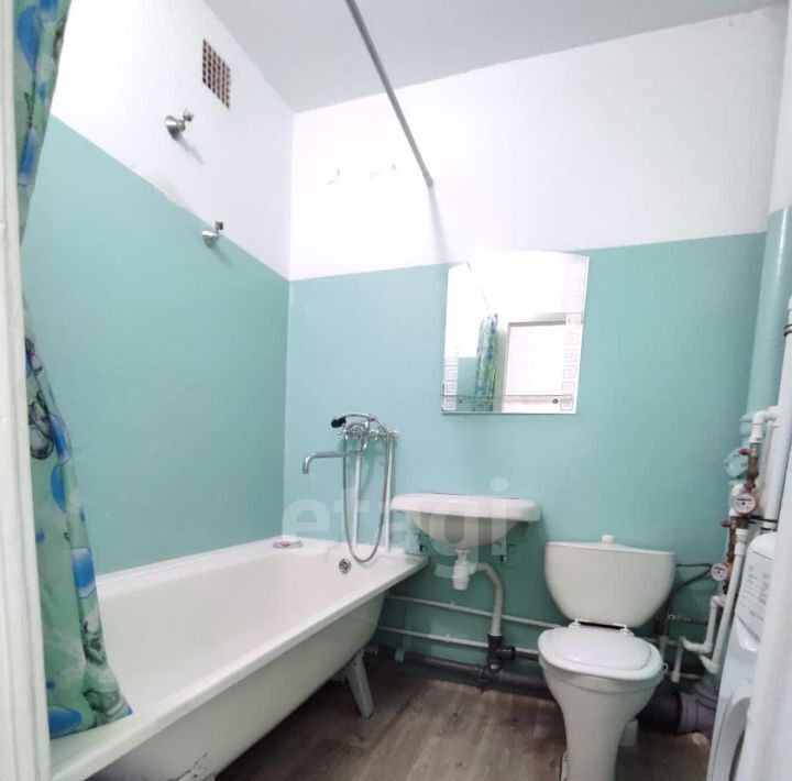 квартира г Екатеринбург Уральская ул Таватуйская 12к/2 фото 3