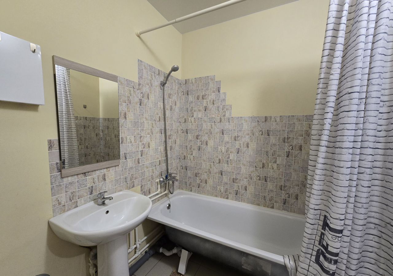 квартира г Набережные Челны р-н Автозаводский ул Виктора Полякова 17а фото 15
