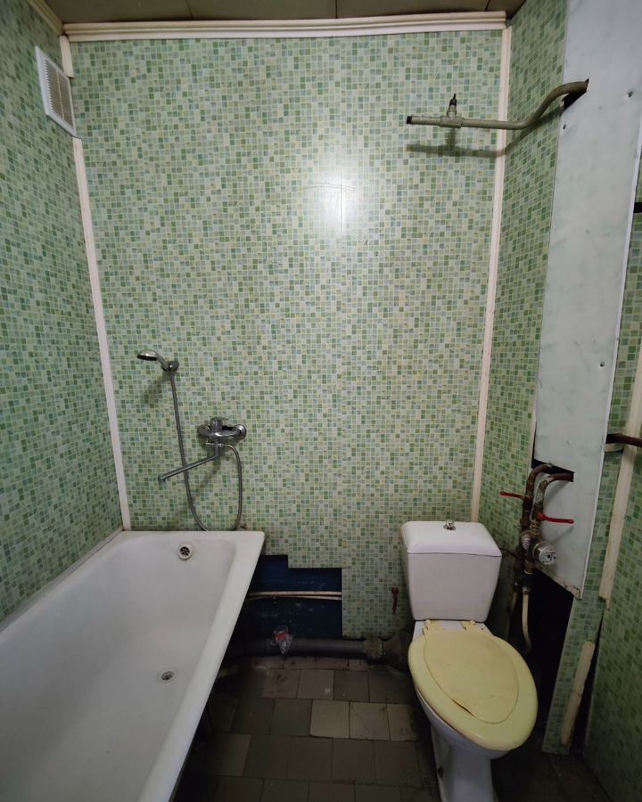 квартира г Барнаул р-н Индустриальный ул Весенняя 10к/2 фото 12