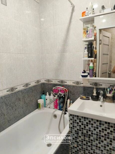 квартира г Курск р-н Сеймский ул Комарова 15 фото 10