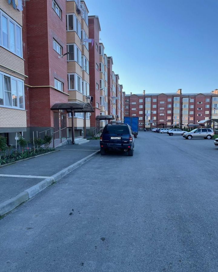 квартира г Владикавказ р-н Северо-Западный ул Хадарцева 37 Республика Северная Осетия — Владикавказ фото 1