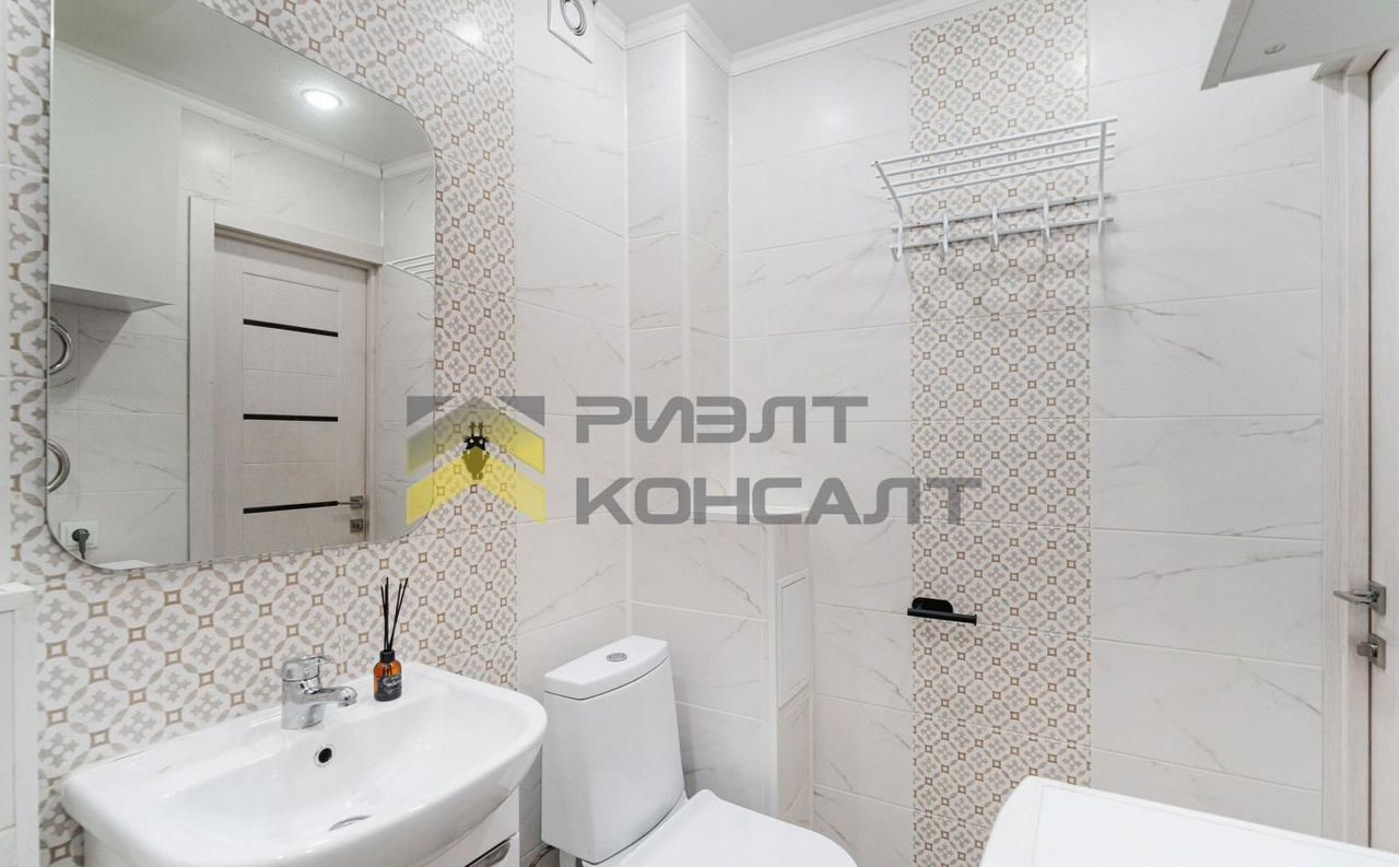 квартира г Омск р-н Кировский ул Туполева 3б фото 17
