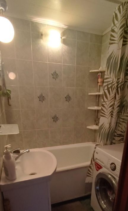 квартира г Тольятти р-н Автозаводский ул Революционная 18 фото 14