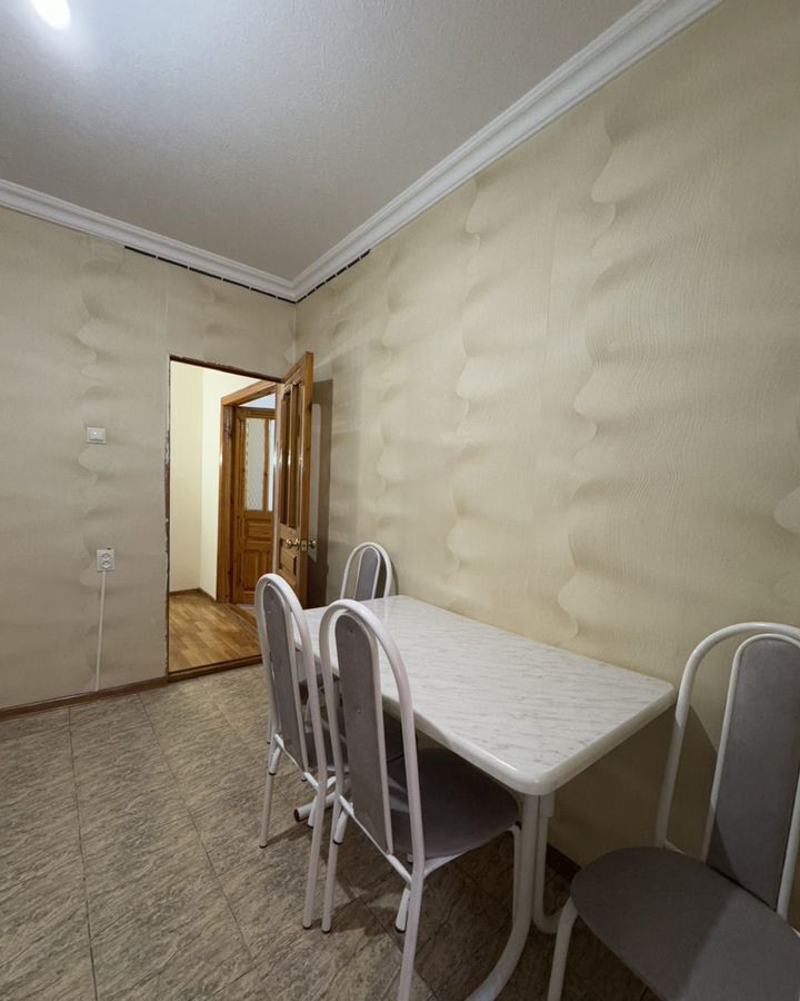 квартира г Грозный ул А.А.Айдамирова 133к/5 фото 8