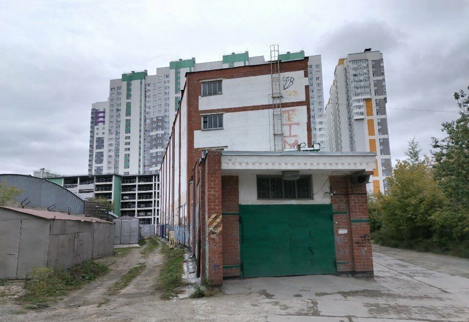 гараж г Екатеринбург р-н Кировский ул Рассветная 12а фото 6