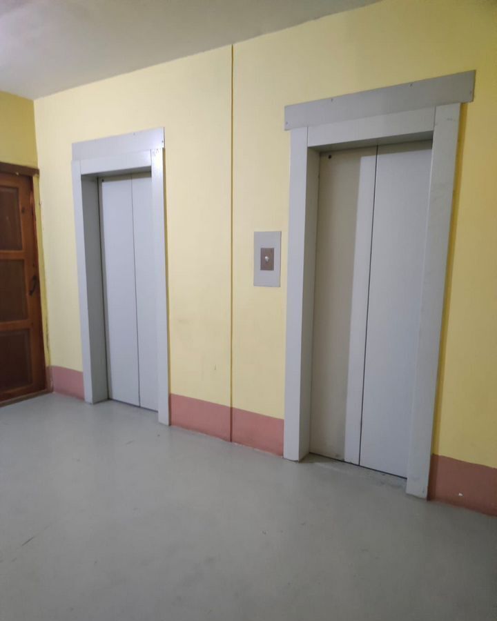 квартира г Омск р-н Центральный ул 21-я Амурская 25 фото 14