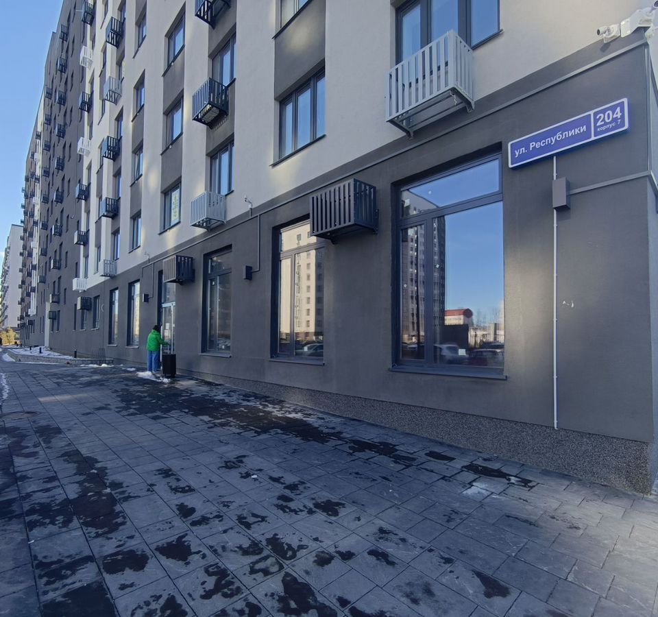 свободного назначения г Тюмень р-н Ленинский ул Республики 204к/7 фото 1
