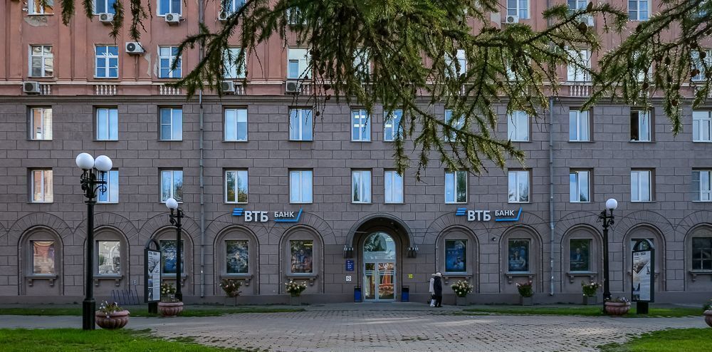 торговое помещение г Омск р-н Центральный ул Тарская 14 фото 2