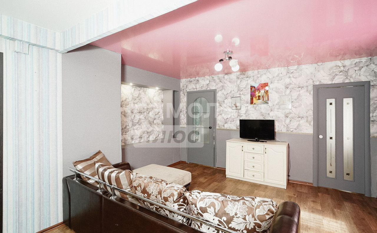 квартира г Омск р-н Центральный ул 3-й Разъезд 9 фото 4