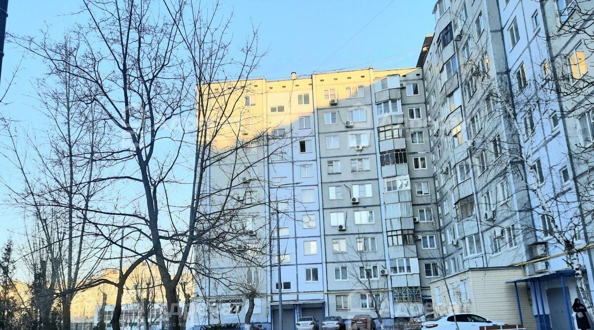 квартира г Волгоград р-н Дзержинский ул им. Константина Симонова 27 фото 17