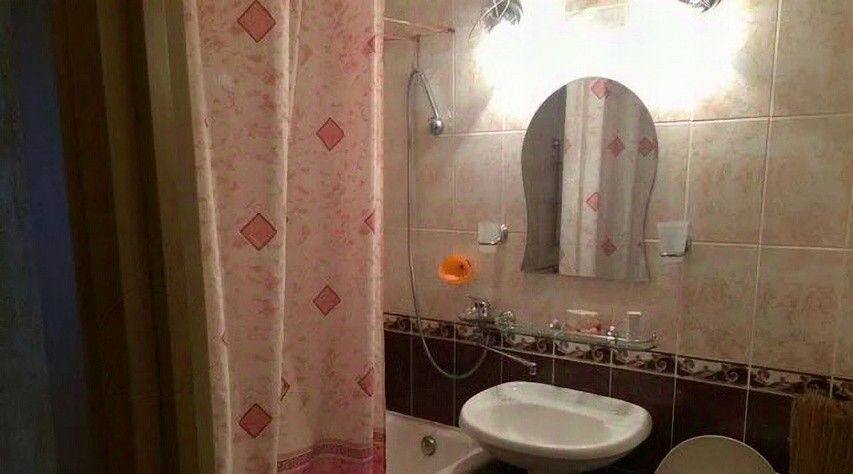 квартира г Омск р-н Кировский ул Авиагородок 10а фото 2