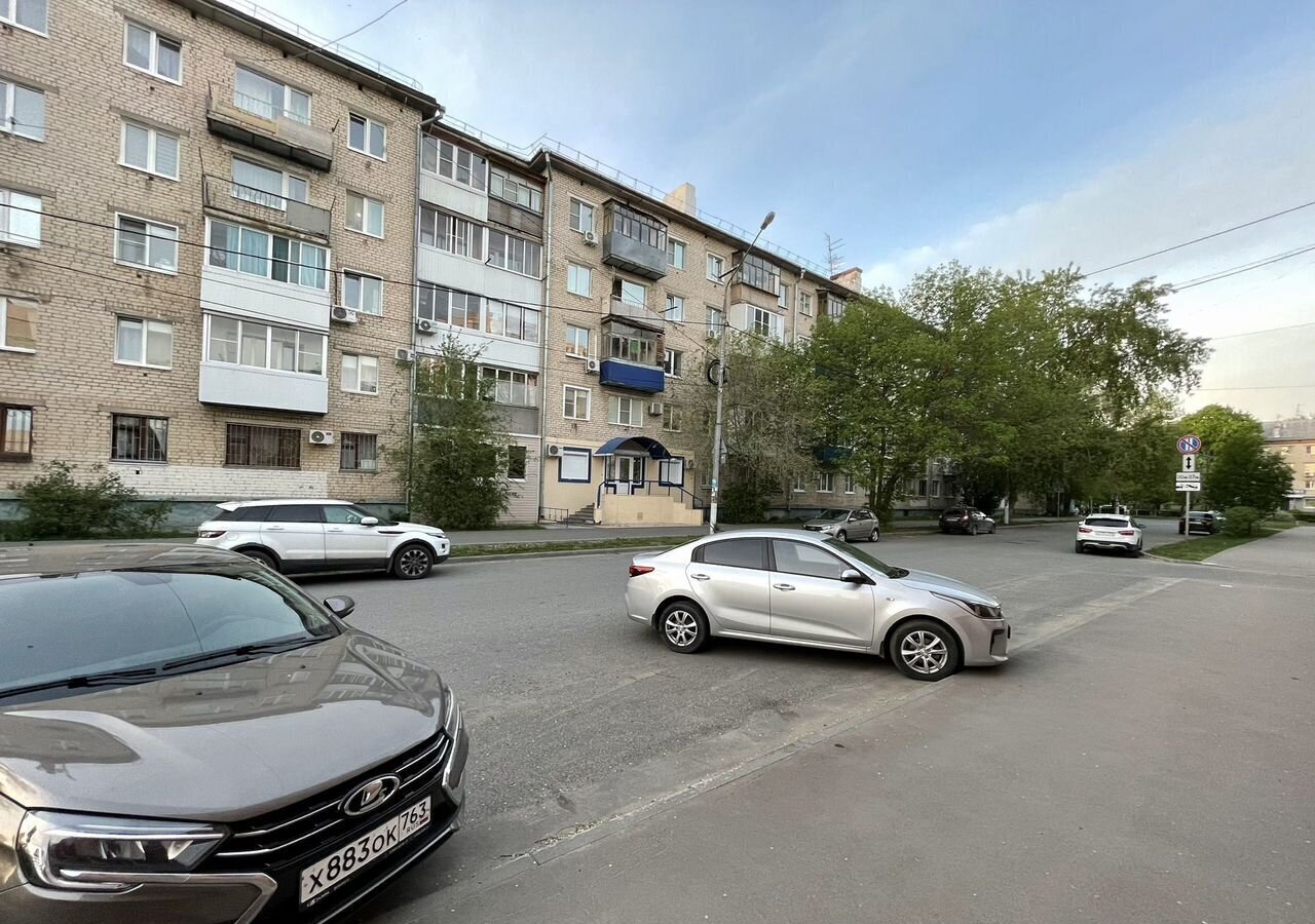 квартира г Тольятти р-н Центральный ул Строителей 14 фото 20