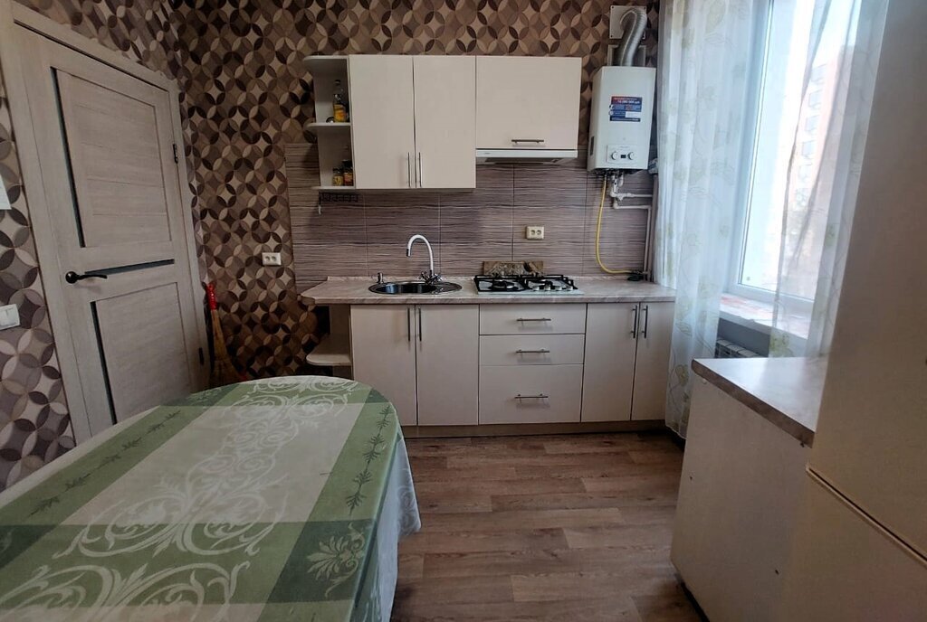 квартира г Астрахань ул Космонавта Комарова 61 фото 16