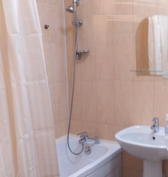 квартира г Омск р-н Кировский пр-кт Комарова 21к/2 Кировский АО фото 13