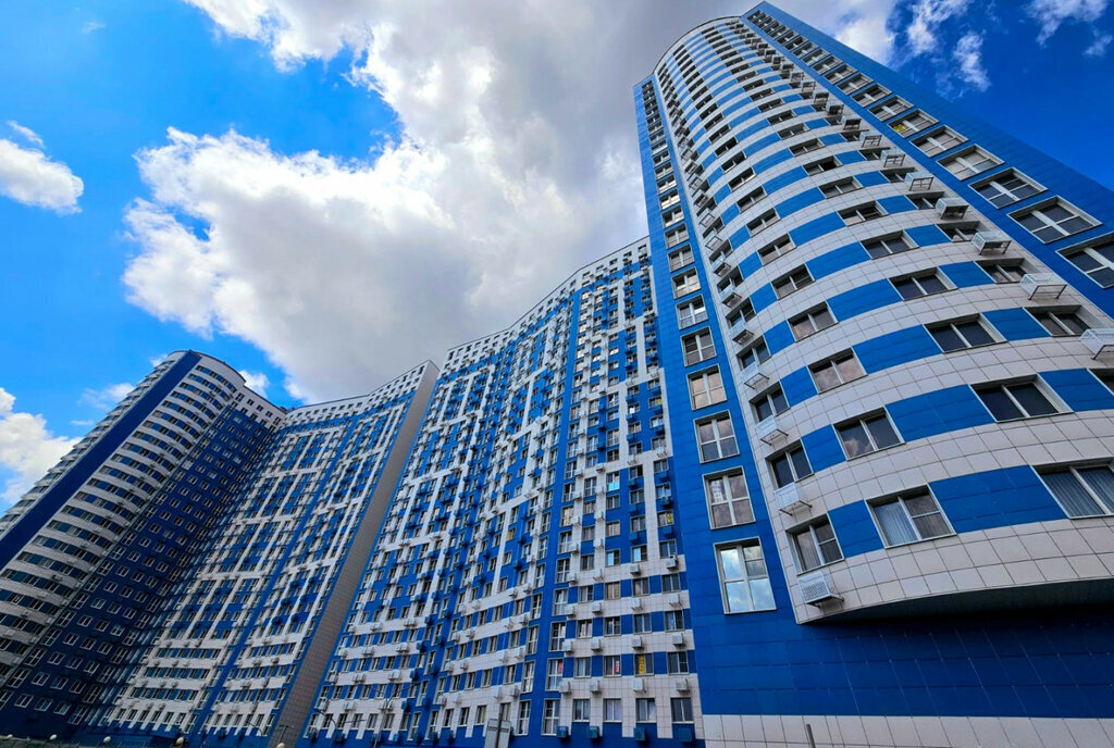 квартира г Ростов-на-Дону р-н Пролетарский ул Береговая 73с/2 фото 1