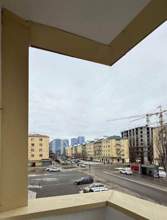 квартира г Грозный р-н Заводской ул. Муслима Г. Гайрбекова, 52 фото 16