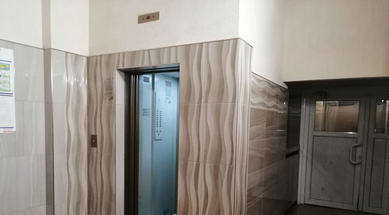 квартира г Омск р-н Кировский пр-кт Комарова 15к/1 фото 17