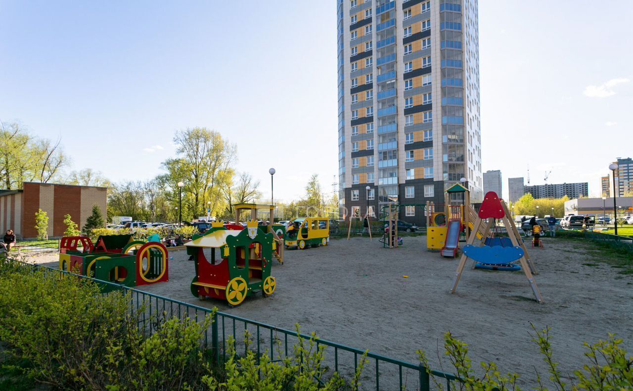 квартира г Новосибирск метро Площадь Гарина-Михайловского р-н Ленинский ул Междуреченская 1 Квартал у реки «Аквамарин» фото 25