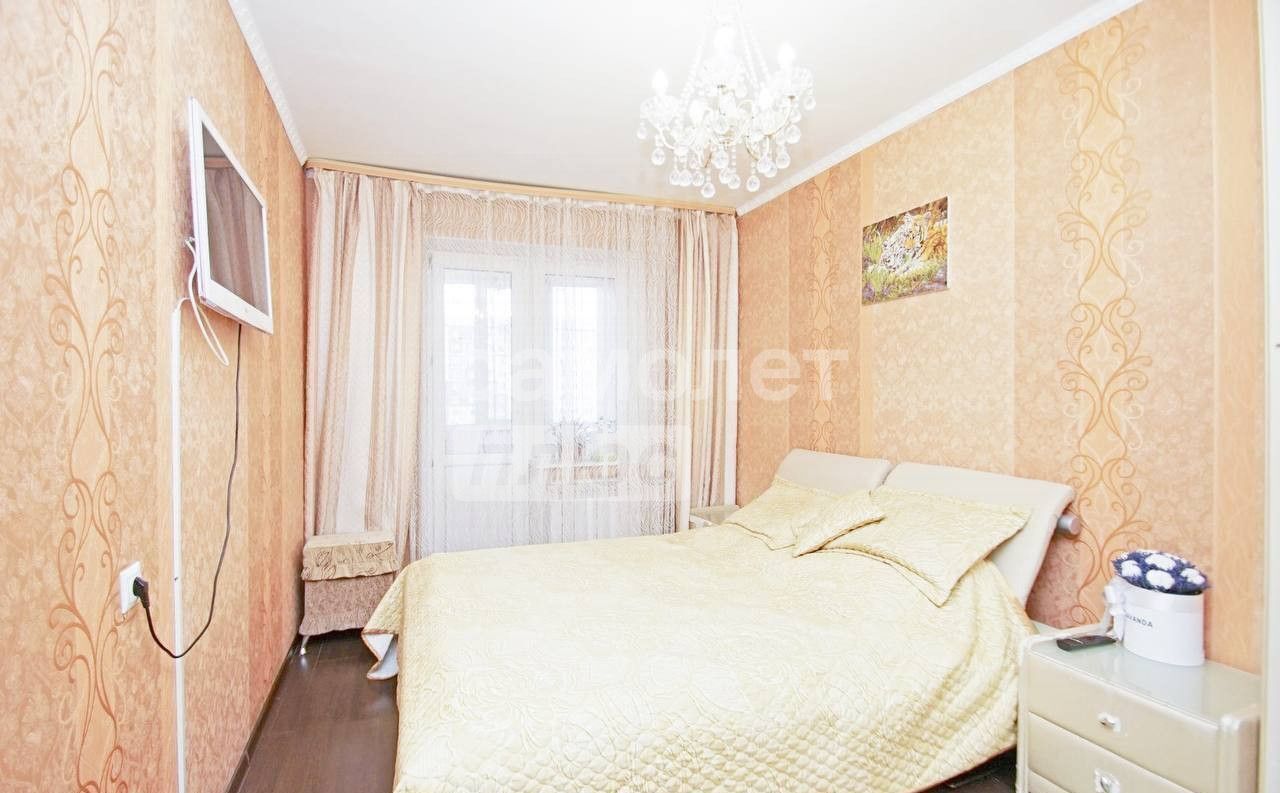 квартира г Омск р-н Центральный ул Завертяева 7к/2 фото 7