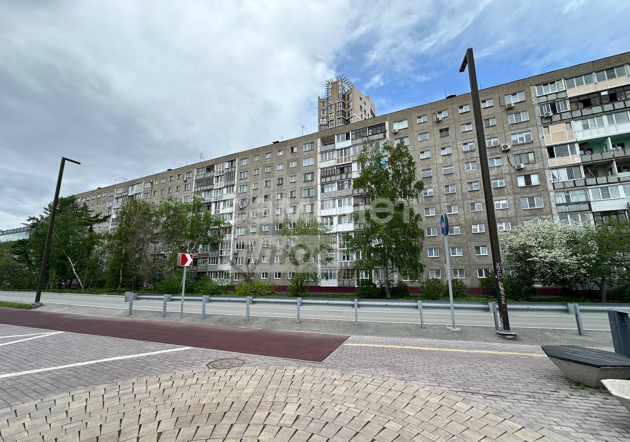 квартира г Омск р-н Центральный ул Чехова 3 фото 8