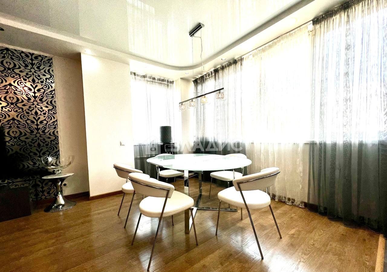 квартира г Волгоград р-н Центральный ул Новороссийская 5 фото 6