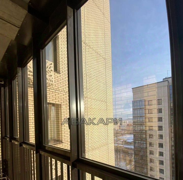 квартира г Красноярск р-н Центральный ул Караульная 43/4 фото 1