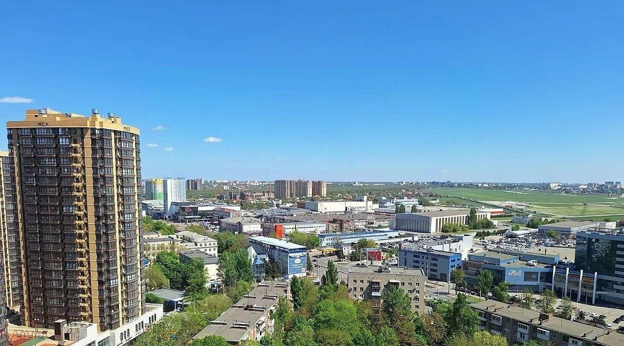 квартира г Ростов-на-Дону р-н Ворошиловский ул Герасименко 17/2 фото 1