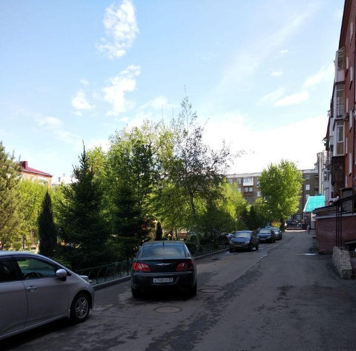 квартира г Омск р-н Центральный пл Ленинградская 3 фото 20