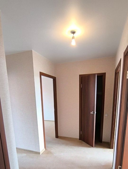 квартира г Волгоград р-н Кировский ул им. старшего лейтенанта Токарева 11 фото 3