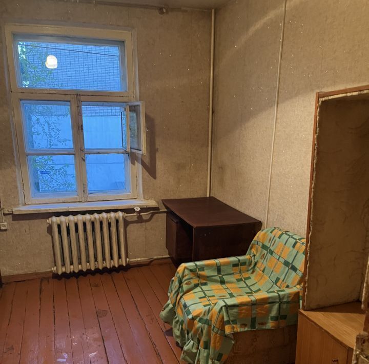 комната г Саратов р-н Заводской ул им Азина В.М. 5 фото 1
