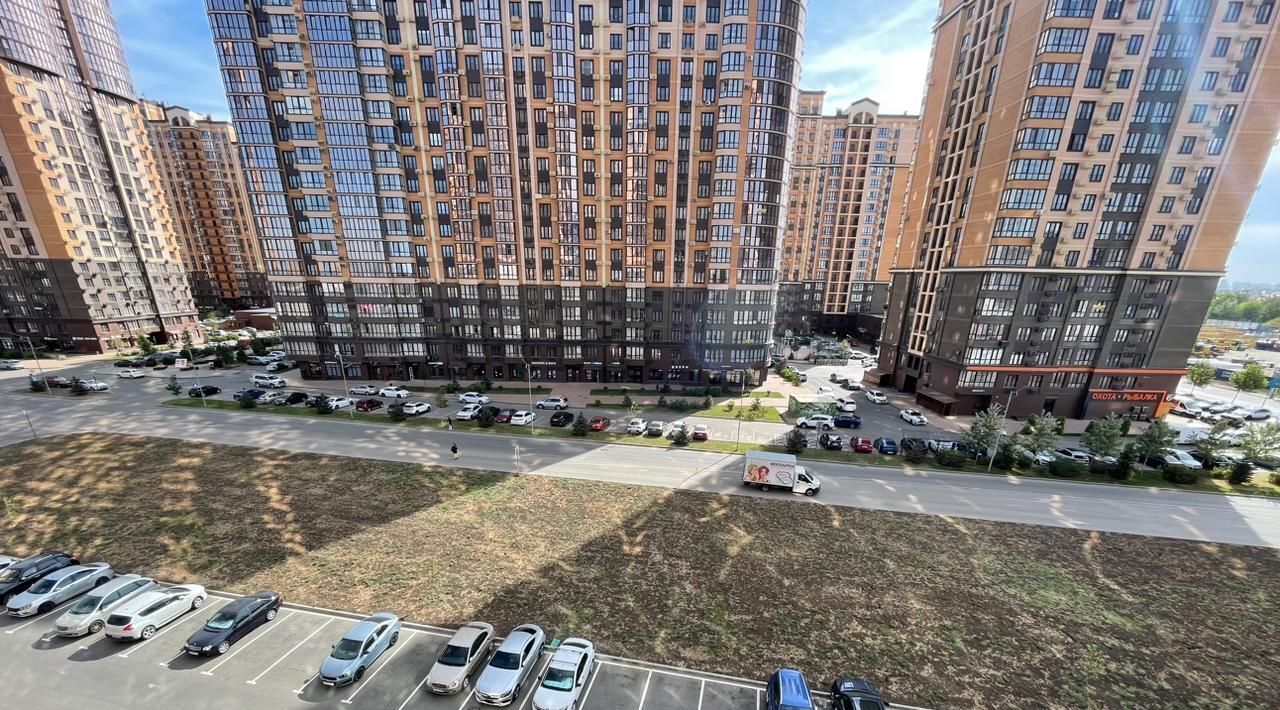 квартира г Краснодар р-н Прикубанский ул им. Григория Булгакова 7к/1 фото 1