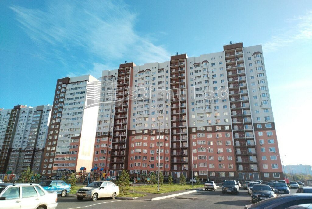 квартира г Оренбург улица Фронтовиков, 8/3 фото 3