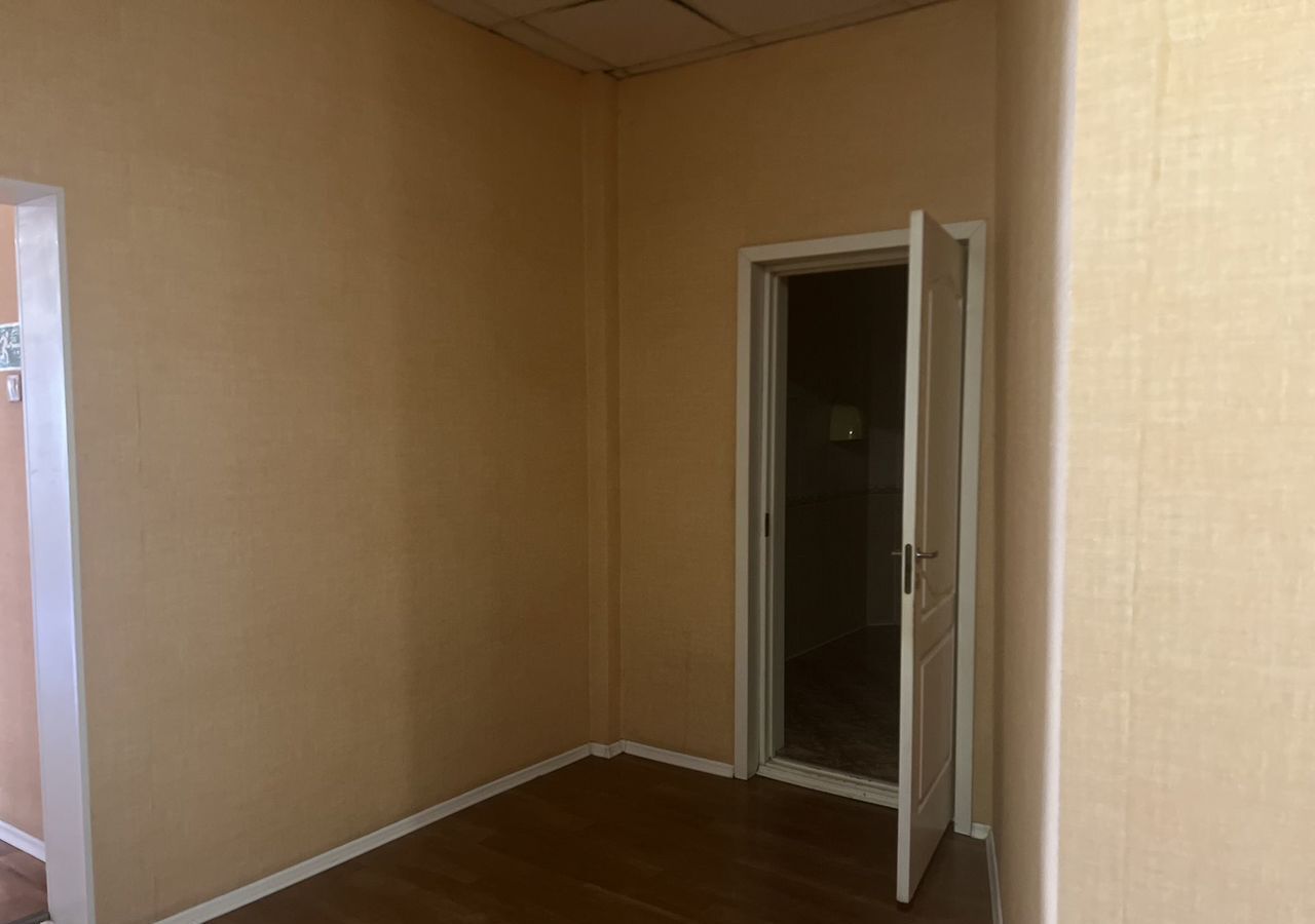 офис г Новокузнецк р-н Центральный ул Орджоникидзе 35 Кемеровская обл. — Кузбасс фото 3