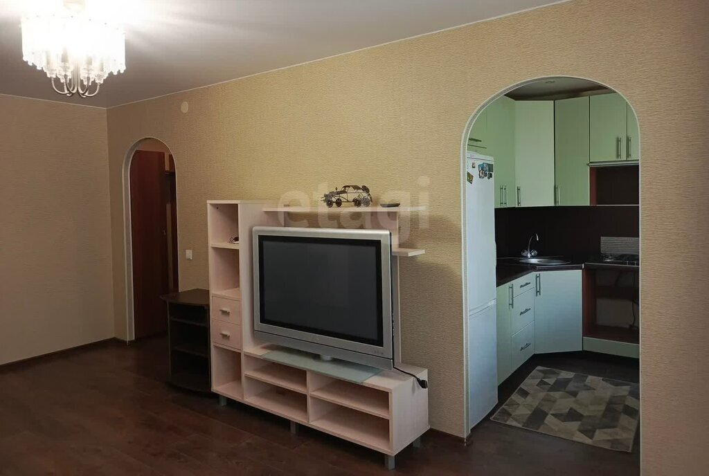 квартира р-н Киришский г Кириши ул Мира 9 фото 1