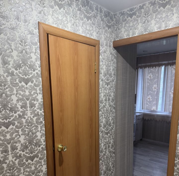 квартира г Омск р-н Кировский б-р Заречный 2 6-й мкр фото 11