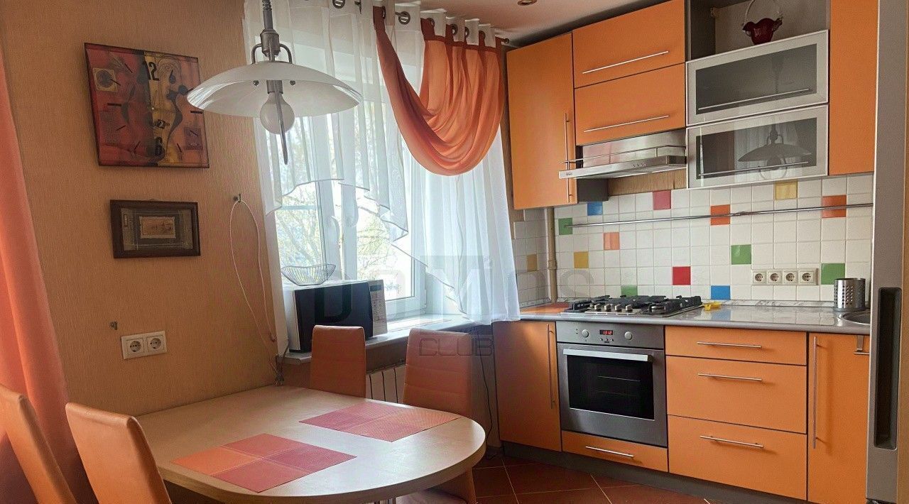 квартира г Екатеринбург Уралмаш ул Машиностроителей 31 фото 1