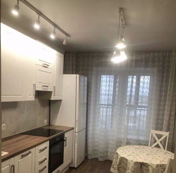 квартира г Казань метро Площадь Тукая ул Портовая 37к/2 фото 3