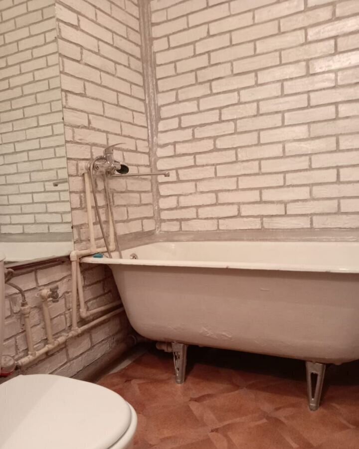 квартира г Оренбург р-н Промышленный ул Братьев Башиловых 15а фото 13