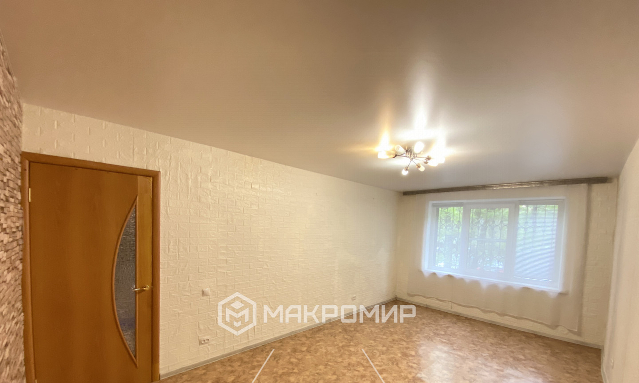 квартира г Челябинск ул Молодогвардейцев 64а фото 7