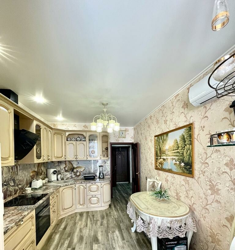 квартира г Краснодар микрорайон «Губернский» 61 м-н, Домбайская фото 8
