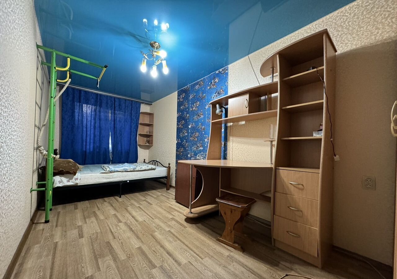 квартира г Мурманск р-н Ленинский ул Аскольдовцев 33 фото 3