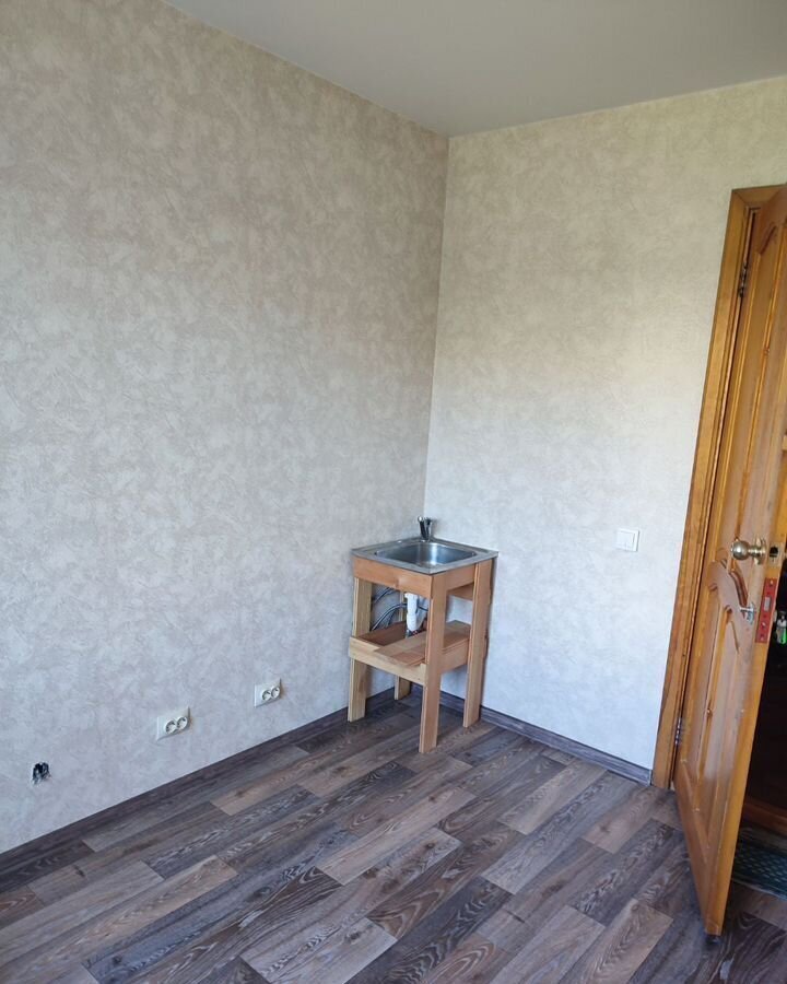 комната г Барнаул р-н Железнодорожный ул Георгия Исакова 142 фото 3