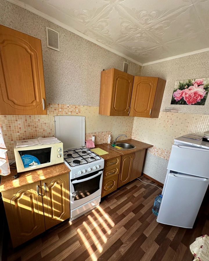 квартира г Оренбург р-н Дзержинский ул Сергея Лазо 8/1 фото 7