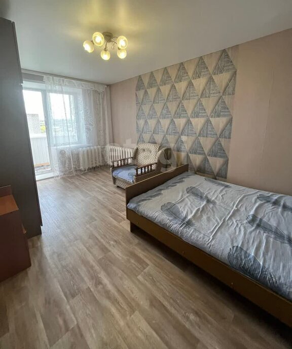 квартира г Ирбит ул Логинова 36 фото 1
