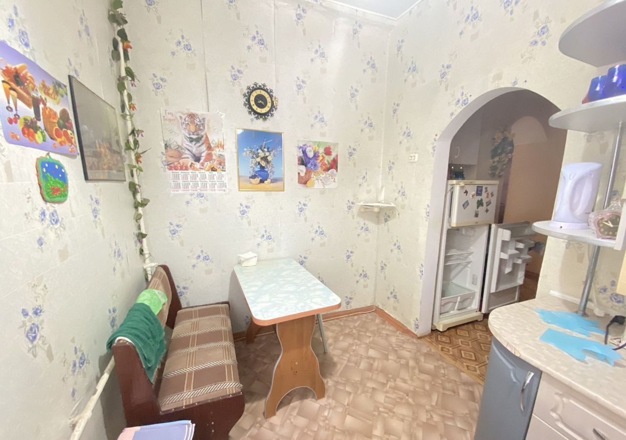 квартира г Волгоград р-н Тракторозаводский ул им. Дзержинского 8 фото 2