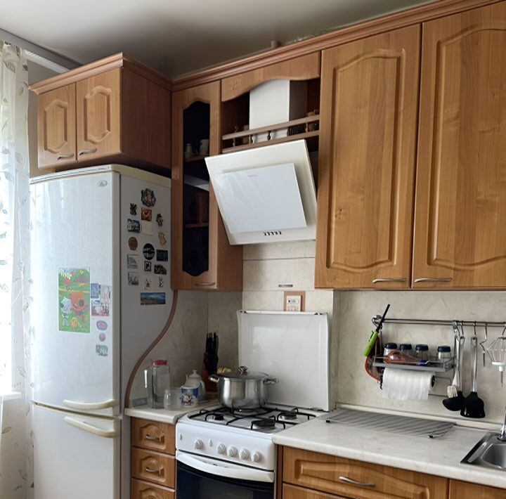 квартира г Омск р-н Кировский ул Дианова 6 Кировский АО фото 1